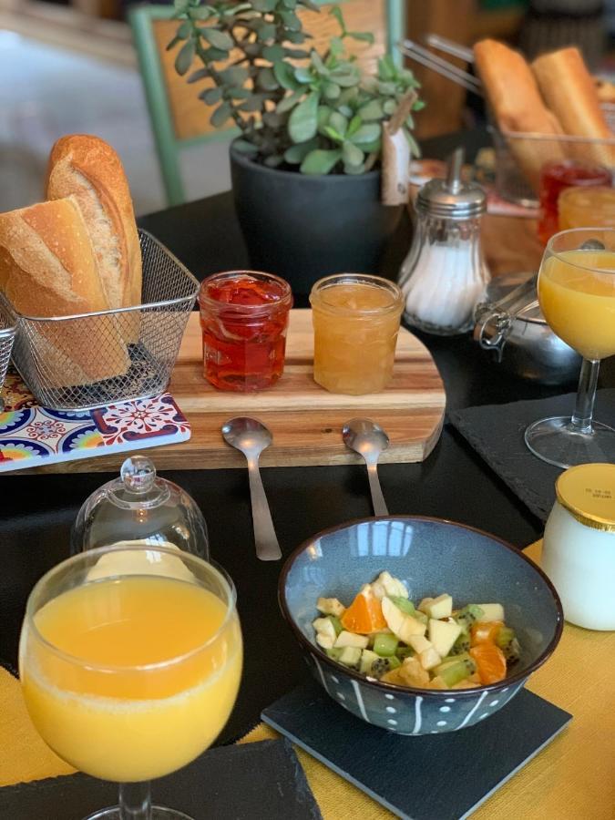 Cote Jardin Bed & Breakfast Sainte-Suzanne  Luaran gambar