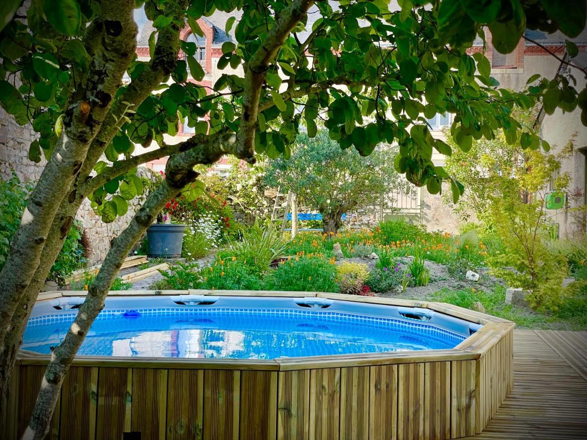 Cote Jardin Bed & Breakfast Sainte-Suzanne  Luaran gambar