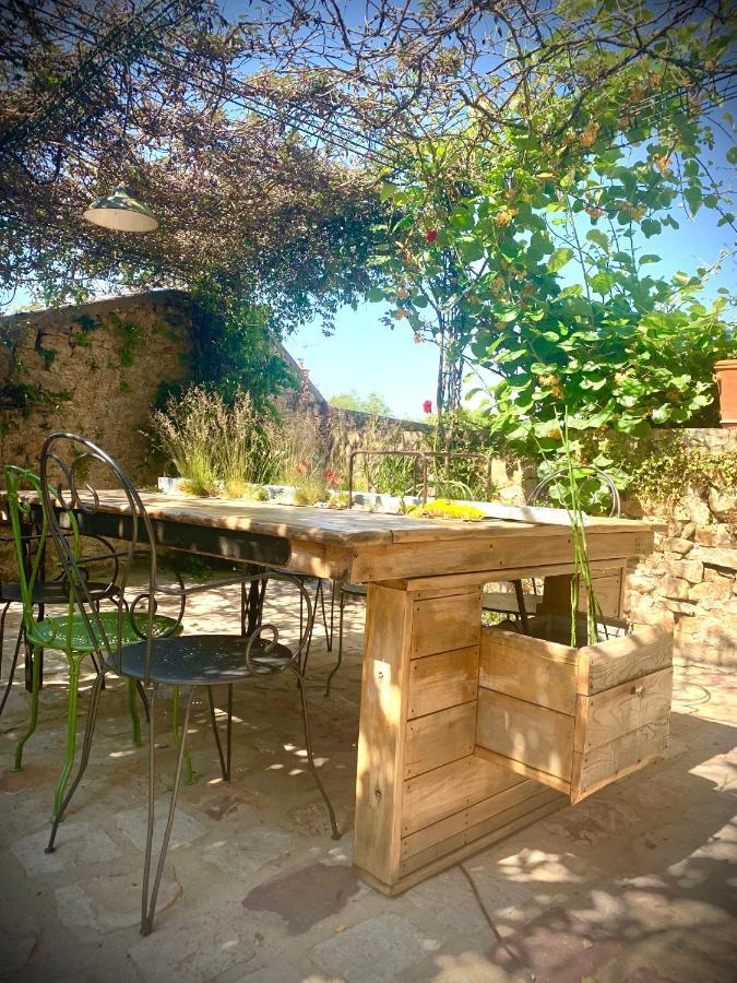 Cote Jardin Bed & Breakfast Sainte-Suzanne  Luaran gambar