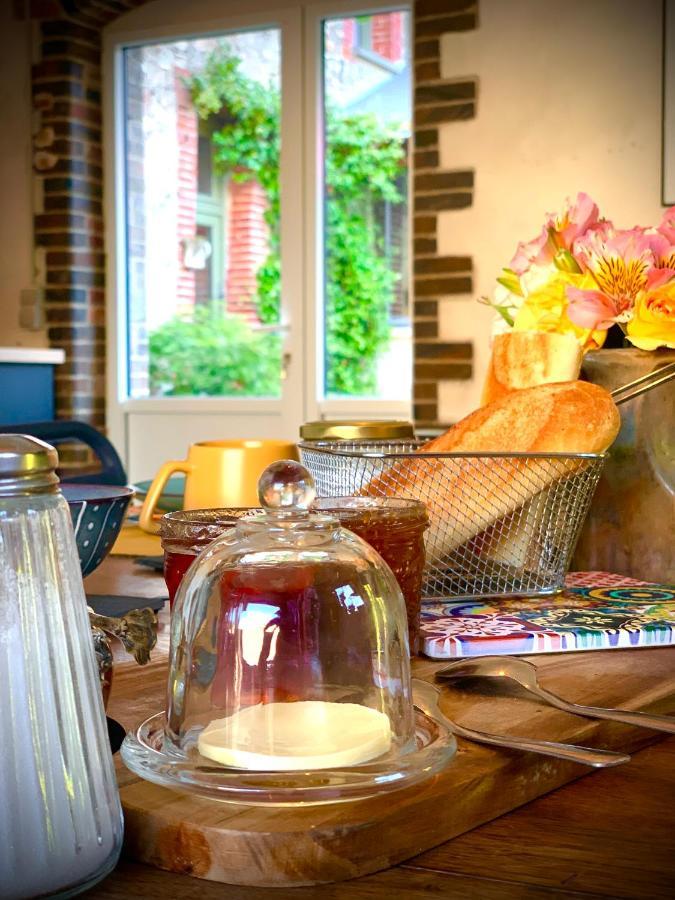Cote Jardin Bed & Breakfast Sainte-Suzanne  Luaran gambar